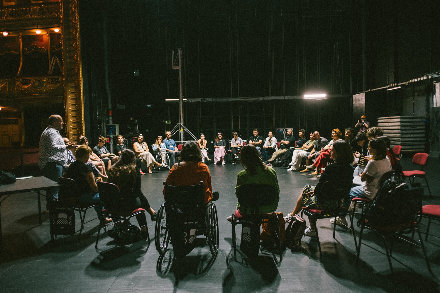 Group of artists reunited on the stage at Teatro São Luiz, on the International Training held in Lisbon